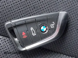 2022 BMW 3 Series 330i xDrive with VIN 3MW5R7J09N8C69868, listed as a IAAI auction lot 41462538 with 1 mi miles. Bid and sale history available at carsss.com. Image 11.