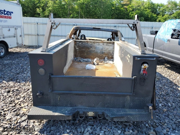 2003 Ford Super Duty F-250 XL with VIN 1FTNW21L43ED63823, listed as a Copart auction lot 74706944 with 0 mi miles and Non Repairable. Bid and sale history available at carsss.com. Image 6.