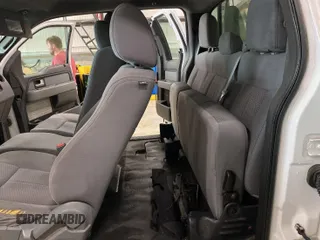2013 Ford F-150 XL z VIN 1FTEX1EMXDFB60764, wystawiony jako IAAI lot #42566466 z przebiegiem 324 041 mil mil oraz . Historia ofert i sprzedaży dostępna na DreamBid. Obrazek 34.