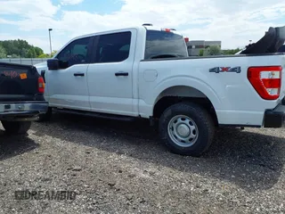 2022 Ford F-150 XL z VIN 1FTFW1E57NFA18485, wystawiony jako IAAI lot #42546098 z przebiegiem 42 449 mil mil oraz . Historia ofert i sprzedaży dostępna na DreamBid. Obrazek 13.