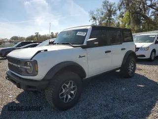 2022 Ford Bronco with VIN 1FMEE5DP1NLA80860, listed as a Copart auction lot 46484785 with 33,513 mi miles and Salvage Title. Bid and sale history available at carsss.com. Image 1.