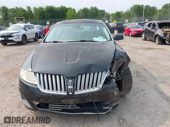 2009 Lincoln MKS with VIN 1LNHM93R19G611743, listed as a IAAI auction lot 42399120 with 210,384 mi miles and . Bid and sale history available at DreamBid. Image 13.