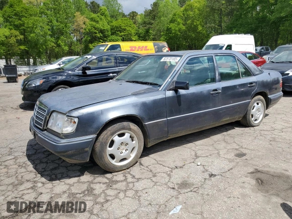 1995 Mercedes-Benz E Class with VIN WDBEA32E7SC246184, listed as a Copart auction lot 52570185 with 122,452 mi miles and Clean Title. Bid and sale history available at carsss.com. Image 1.