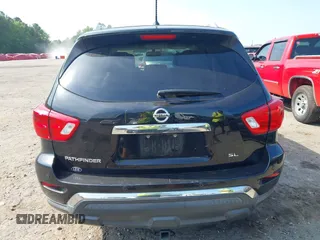 2018 Nissan Pathfinder Platinum z VIN 5N1DR2MN2JC640330, wystawiony jako IAAI lot #42147082 z przebiegiem 179 728 mil mil oraz . Historia ofert i sprzedaży dostępna na DreamBid. Obrazek 17.