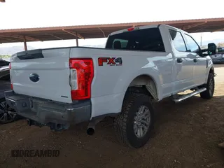 2017 Ford F-250 Lariat с VIN 1FT7W2B66HEB41101, выставлен на аукционе IAAI как лот 41900458 с пробегом 133 348 миль миль и . История ставок и продаж доступна на DreamBid. Изображение 4.