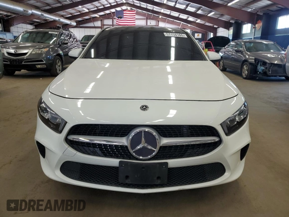 2019 Mercedes-Benz A 220 z VIN WDD3G4FBXKW035563, wystawiony jako Copart lot #57458165 z przebiegiem 79 263 mil mil oraz Czysty tytuł • Clean title. Historia ofert i sprzedaży dostępna na DreamBid. Obrazek 5.