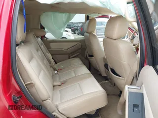 2008 Ford Explorer XLT z VIN 1FMEU63E78UA48891, wystawiony jako IAAI lot #41720120 z przebiegiem 217 578 mil mil oraz . Historia ofert i sprzedaży dostępna na DreamBid. Obrazek 8.