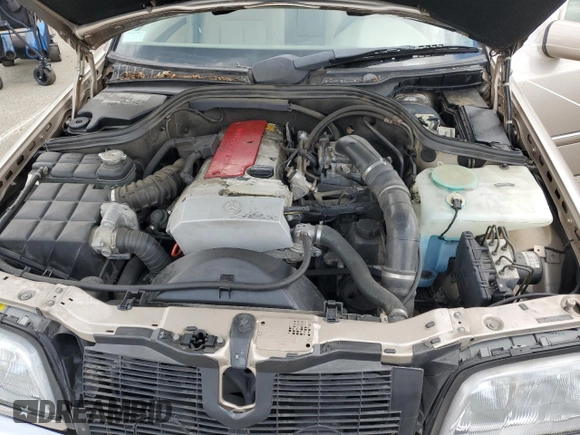 2000 Mercedes-Benz C 230 Kompressor с VIN WDBHA24G9YA806300, выставлен на аукционе Copart как лот 61999505 с пробегом 113 036 миль миль и Списание • Salvage title. История ставок и продаж доступна на DreamBid. Изображение 11.