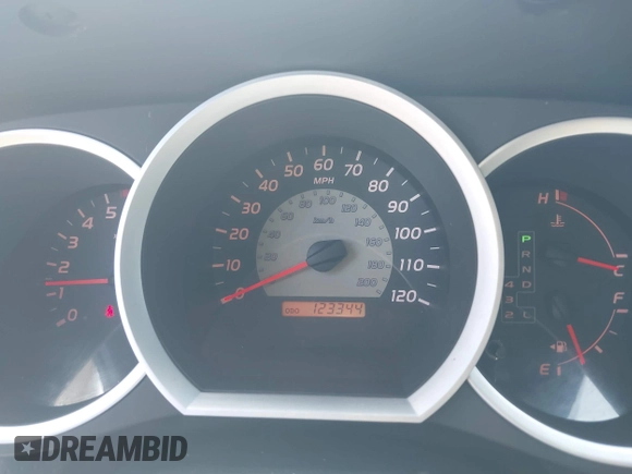 2006 Toyota Tacoma with VIN 5TELU42N26Z271569, listed as a IAAI auction lot 42671914 with 123,344 mi miles and . Bid and sale history available at DreamBid. Image 7.
