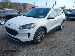 2021 Ford Escape SE z VIN 1FMCU0G60MUB22668, wystawiony jako IAAI lot #42213083 z przebiegiem 25 159 mil mil oraz . Historia ofert i sprzedaży dostępna na DreamBid. Obrazek 17.