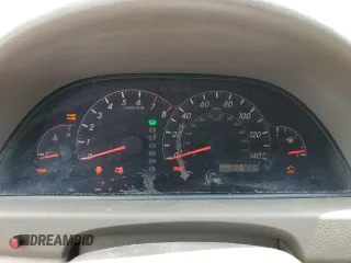 2005 Toyota Camry STD z VIN 4T1BE32K75U087837, wystawiony jako Copart lot #56735965 z przebiegiem 231 694 mil mil oraz Szkoda całkowita • Salvage title. Historia ofert i sprzedaży dostępna na DreamBid. Obrazek 9.
