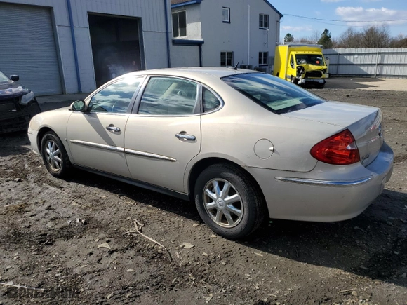 2008 Buick LaCrosse CX with VIN 2G4WC582281189220, listed as a Copart auction lot 45002834 with 81,196 mi miles and Clean Title. Bid and sale history available at carsss.com. Image 2.