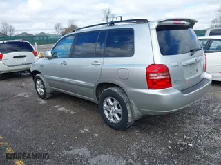 2003 Toyota Highlander with VIN JTEHF21A230115414, listed as a IAAI auction lot 41731716 with 105,941 mi miles. Bid and sale history available at carsss.com. Image 3.