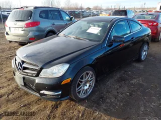 2014 Mercedes-Benz C-Class C 250 with VIN WDDGJ4HB5EG327622, listed as a IAAI auction lot 41534358 with 140,843 mi miles. Bid and sale history available at carsss.com. Image 18.