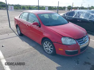 2010 Volkswagen Jetta Sedan S with VIN 3VWJZ7AJ9AM053897, listed as a IAAI auction lot 40300970 with 249,537 mi miles. Bid and sale history available at carsss.com. Image 1.