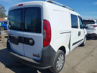 2015 Ram ProMaster City Cargo Tradesman z VIN ZFBERFAT2F6A01878, wystawiony jako IAAI lot #42677103 z przebiegiem 86 137 mil mil oraz . Historia ofert i sprzedaży dostępna na DreamBid. Obrazek 4.