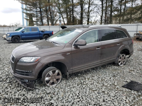 2015 Audi Q7 3.0T Premium Plus with VIN WA1LGAFE2FD013233, listed as a Copart auction lot 50936115 with 82,586 mi miles and Salvage Title. Bid and sale history available at carsss.com. Image 1.