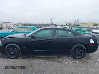 2014 Dodge Charger RT Plus with VIN 2C3CDXDT5EH281332, listed as a IAAI auction lot 41487192 with 87,667 mi miles. Bid and sale history available at carsss.com. Image 15.