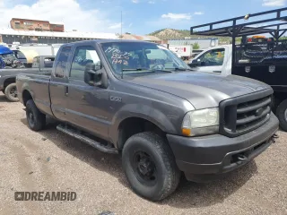 2002 Ford F-250 XL z VIN 1FTNX21F32ED23500, wystawiony jako Copart lot #58226635 z przebiegiem Nie podano mil oraz Szkoda całkowita • Salvage title. Historia ofert i sprzedaży dostępna na DreamBid. Obrazek 4.