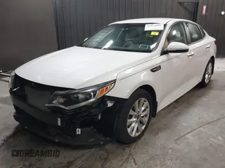 2018 Kia Optima LX z VIN 5XXGT4L34JG252028, wystawiony jako IAAI lot #41979909 z przebiegiem 90 113 mil mil oraz . Historia ofert i sprzedaży dostępna na DreamBid. Obrazek 2.
