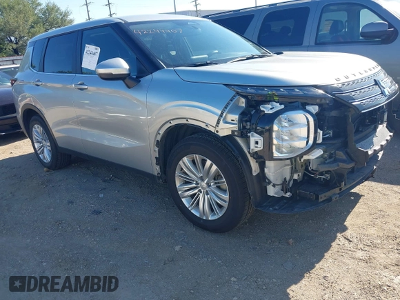 2024 Mitsubishi Outlander ES z VIN JA4J3UA8XRZ015082, wystawiony jako IAAI lot #42244407 z przebiegiem 18 885 mil mil oraz . Historia ofert i sprzedaży dostępna na DreamBid. Obrazek 1.