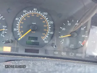 1995 Mercedes-Benz SL with VIN WDBFA63E5SF117797, listed as a IAAI auction lot 41650927 with Not provided miles and . Bid and sale history available at DreamBid. Image 7.