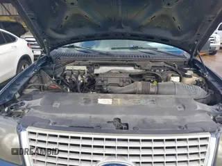 2006 Ford Expedition Eddie Bauer with VIN 1FMFU17506LA41284, listed as a IAAI auction lot 41462992 with 192,424 mi miles. Bid and sale history available at carsss.com. Image 10.