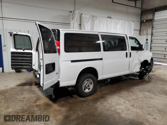 2022 GMC Savana z VIN 1GTZ7GF79N1230444, wystawiony jako Copart lot #47751865 z przebiegiem 43 481 mil mil oraz Szkoda całkowita • Salvage title. Historia ofert i sprzedaży dostępna na DreamBid. Obrazek 3.