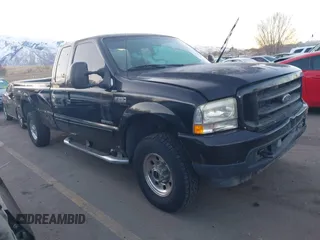 2002 Ford F-250 XL with VIN 1FTNX21F12EC27025, listed as a IAAI auction lot 41676051 with 199,688 mi miles and . Bid and sale history available at DreamBid. Image 1.