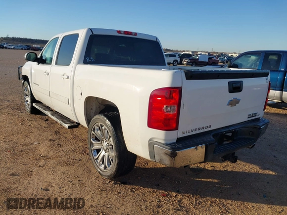 2008 Chevrolet Silverado 1500 1LT with VIN 3GCEC13J28G170004, listed as a IAAI auction lot 41690352 with 238,573 mi miles and . Bid and sale history available at DreamBid. Image 3.
