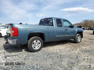 2010 Chevrolet Silverado 1500 LT with VIN 1GCSCSE01AZ106636, listed as a Copart auction lot 50235315 with 80,649 mi miles and Salvage Title. Bid and sale history available at DreamBid. Image 3.
