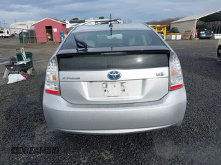 2011 Toyota Prius I z VIN JTDKN3DU6B0321701, wystawiony jako IAAI lot #41631688 z przebiegiem 127 987 mil mil oraz . Historia ofert i sprzedaży dostępna na DreamBid. Obrazek 17.