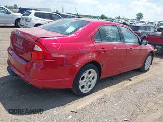 2010 Ford Fusion SE z VIN 3FAHP0HA1AR415945, wystawiony jako IAAI lot #42651204 z przebiegiem 127 765 mil mil oraz . Historia ofert i sprzedaży dostępna na DreamBid. Obrazek 4.