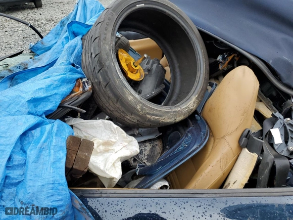 2000 Porsche Boxster S with VIN WP0CB2980YU660930, listed as a Copart auction lot 61270324 with 0 mi miles and Salvage Title. Bid and sale history available at carsss.com. Image 7.