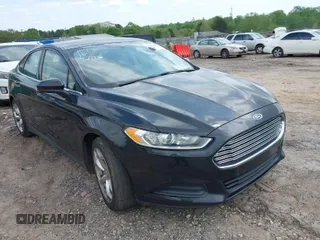 2014 Ford Fusion S with VIN 3FA6P0G73ER353967, listed as a IAAI auction lot 42014604 with 132,340 mi miles. Bid and sale history available at carsss.com. Image 1.