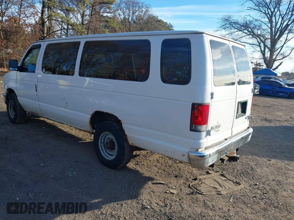 2008 Ford Econoline Passenger XL with VIN 1FBSS31L08DB22945, listed as a IAAI auction lot 41315012 with 330,809 mi miles and . Bid and sale history available at DreamBid. Image 3.