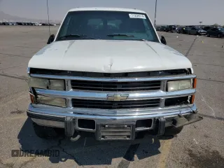 1994 Chevrolet Suburban z VIN 1GNGK26F1RJ444762, wystawiony jako Copart lot #86776674 z przebiegiem 354 375 mil mil oraz Szkoda całkowita • Salvage title. Historia ofert i sprzedaży dostępna na DreamBid. Obrazek 5.