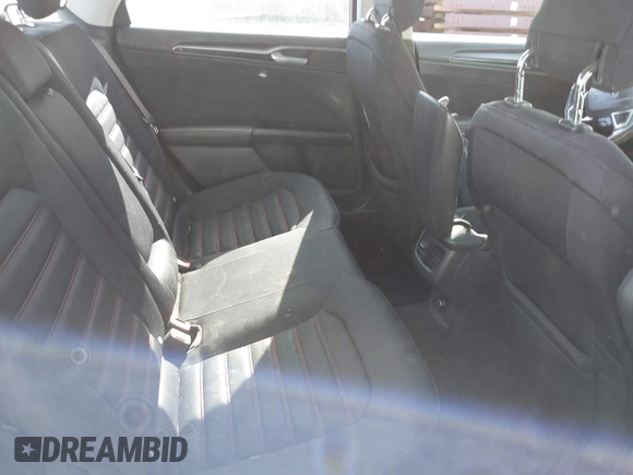 2014 Ford Fusion SE with VIN 1FA6P0HDXE5355819, listed as a IAAI auction lot 42088957 with 137,145 mi miles and . Bid and sale history available at DreamBid. Image 8.