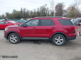 2017 Ford Explorer XLT with VIN 1FM5K8DH3HGC08256, listed as a IAAI auction lot 41955071 with 44,132 mi miles. Bid and sale history available at carsss.com. Image 14.