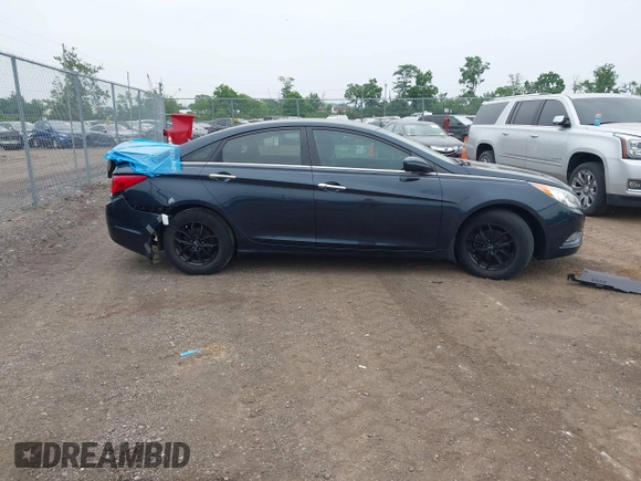2013 Hyundai Sonata Limited z VIN 5NPEC4AC4DH694343, wystawiony jako IAAI lot #42493675 z przebiegiem 132 551 mil mil oraz . Historia ofert i sprzedaży dostępna na DreamBid. Obrazek 13.