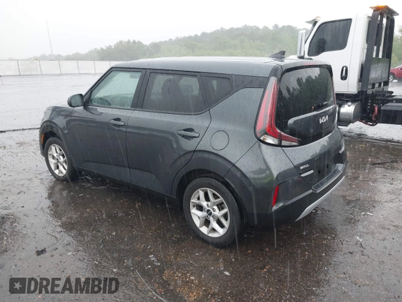 2023 Kia Soul LX with VIN KNDJ23AU8P7882912, listed as a IAAI auction lot 42087742 with 44,138 mi miles. Bid and sale history available at carsss.com. Image 3.