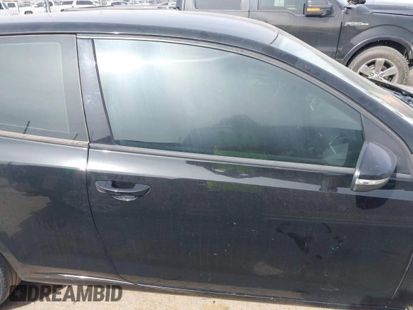 2011 Volkswagen Golf с VIN WVWAA7AJ6BW265135, выставлен на аукционе IAAI как лот 41911257 с пробегом 186 091 миль миль и . История ставок и продаж доступна на DreamBid. Изображение 13.