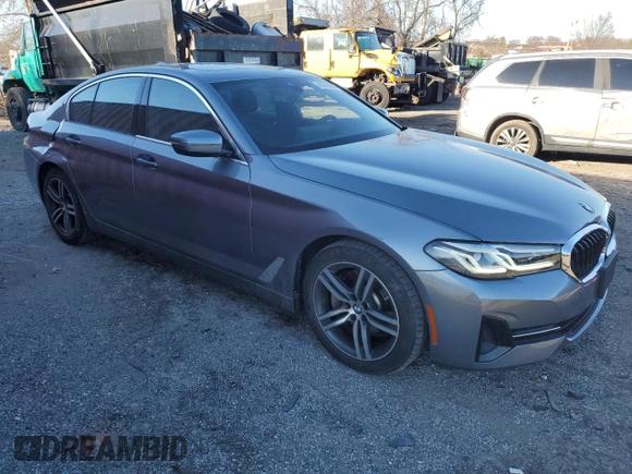 2021 BMW 5 Series 530i xDrive with VIN WBA13BJ06MCF12999, listed as a Copart auction lot 43918855 with 26,587 mi miles and Salvage Title. Bid and sale history available at carsss.com. Image 4.