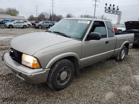 2002 GMC Sonoma SLS with VIN 1GTCS19W528206102, listed as a Copart auction lot 80454554 with 86,511 mi miles and Salvage Title. Bid and sale history available at carsss.com. Image 1.