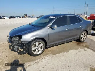 2009 Volkswagen Jetta SE с VIN 3VWRM71K99M132766, выставлен на аукционе Copart как лот 53852585 с пробегом 126 549 миль миль и Чистый • Clean title. История ставок и продаж доступна на DreamBid. Изображение 1.
