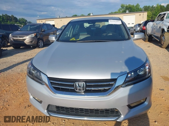 2015 Honda Accord EX-L z VIN 1HGCR2F85FA067208, wystawiony jako IAAI lot #42597227 z przebiegiem 81 443 mil mil oraz . Historia ofert i sprzedaży dostępna na DreamBid. Obrazek 12.