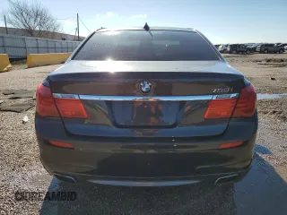 2012 BMW 7 Series 750i z VIN WBAKA8C54CDX01386, wystawiony jako Copart lot #82404214 z przebiegiem Nie podano mil oraz Czysty tytuł • Clean title. Historia ofert i sprzedaży dostępna na DreamBid. Obrazek 6.