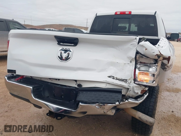 2020 Ram 2500 Tradesman with VIN 3C6UR5CJ8LG174124, listed as a IAAI auction lot 41421505 with 69,330 mi miles. Bid and sale history available at carsss.com. Image 18.