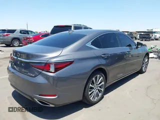 2020 Lexus ES 350 with VIN 58ADZ1B19LU056460, listed as a IAAI auction lot 42530160 with 26,116 mi miles and . Bid and sale history available at DreamBid. Image 4.