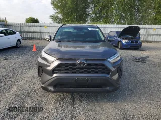 2023 Toyota RAV4 XLE z VIN 2T3P1RFV2PW343773, wystawiony jako Copart lot #62179415 z przebiegiem 10 976 mil mil oraz Czysty tytuł • Clean title. Historia ofert i sprzedaży dostępna na DreamBid. Obrazek 5.
